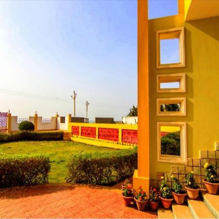 Golden Dust Hotel Puri Exterior photo