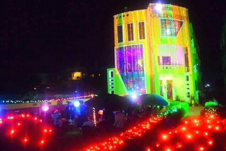 Golden Dust Hotel Puri Exterior photo
