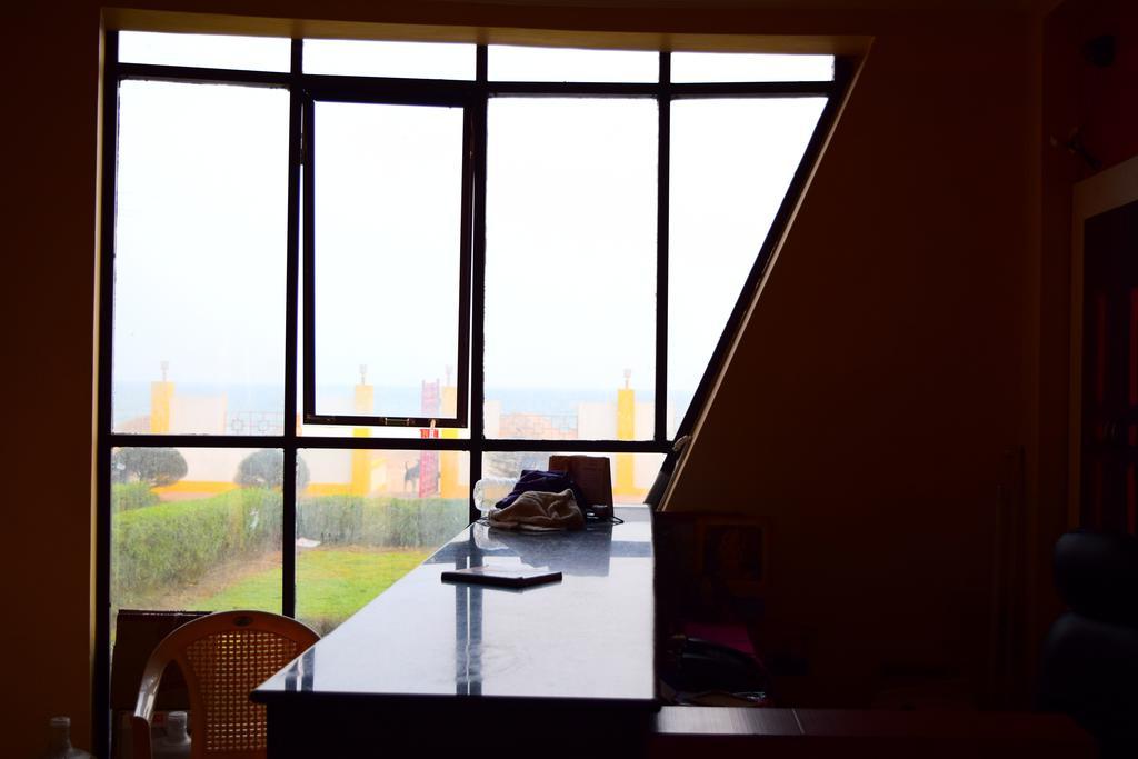 Golden Dust Hotel Puri Exterior photo